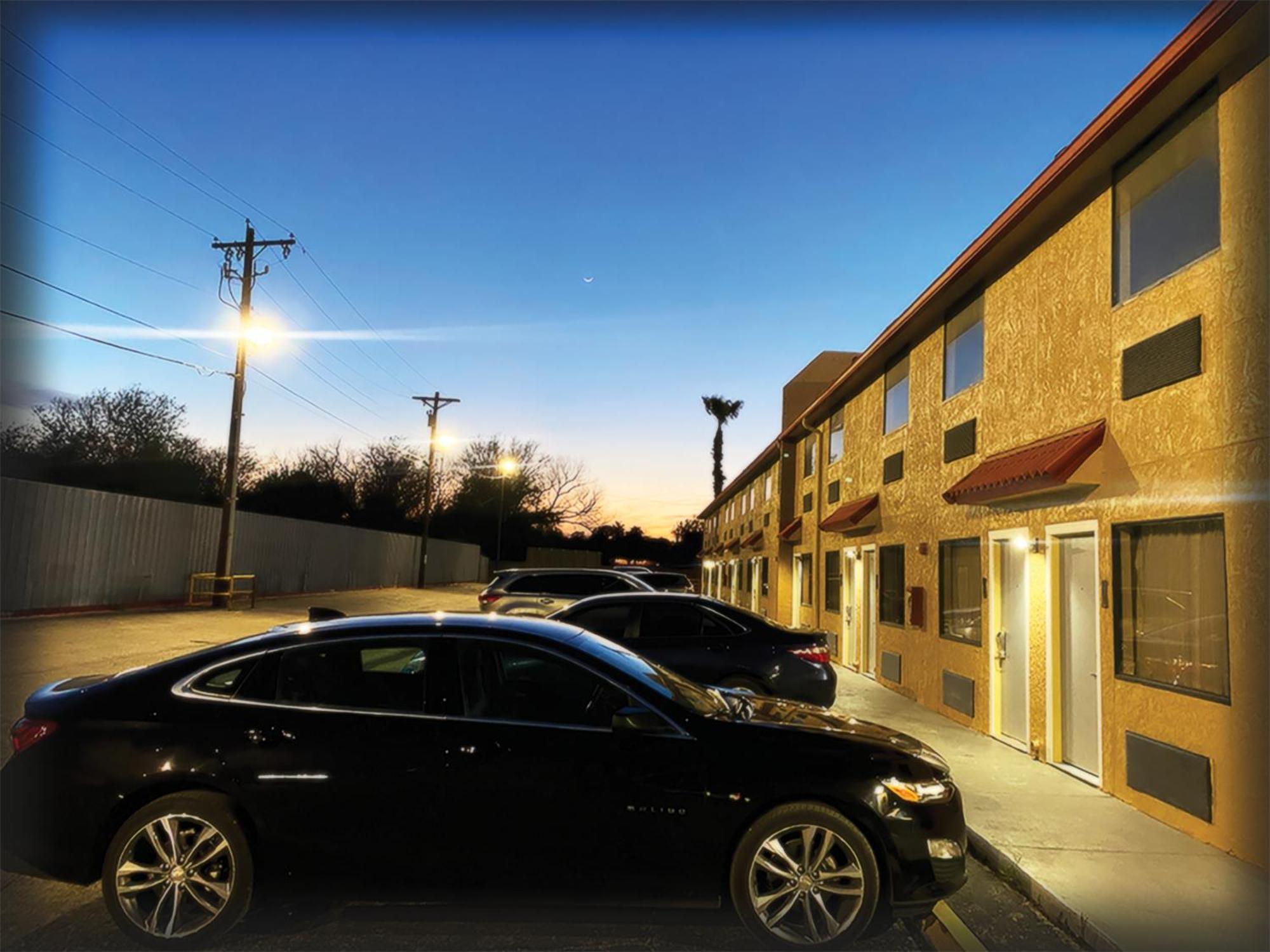 Hotel Baymont By Wyndham Del Rio Exterior foto